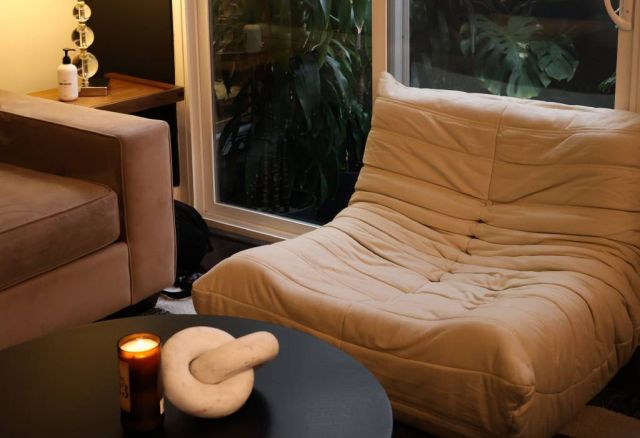 Group of professionals discussing Addiction recovery in Los Angeles 