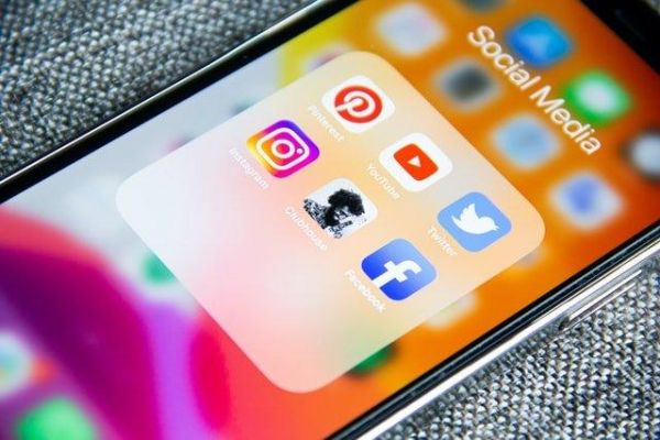 How Social Media Affects Your Mental Health